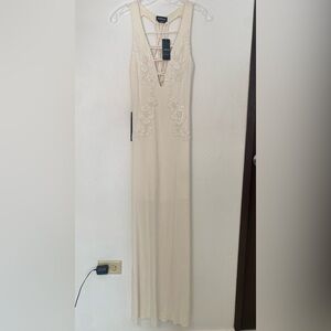 Bebe Elegant Cream Maxi Dress with Floral Lace